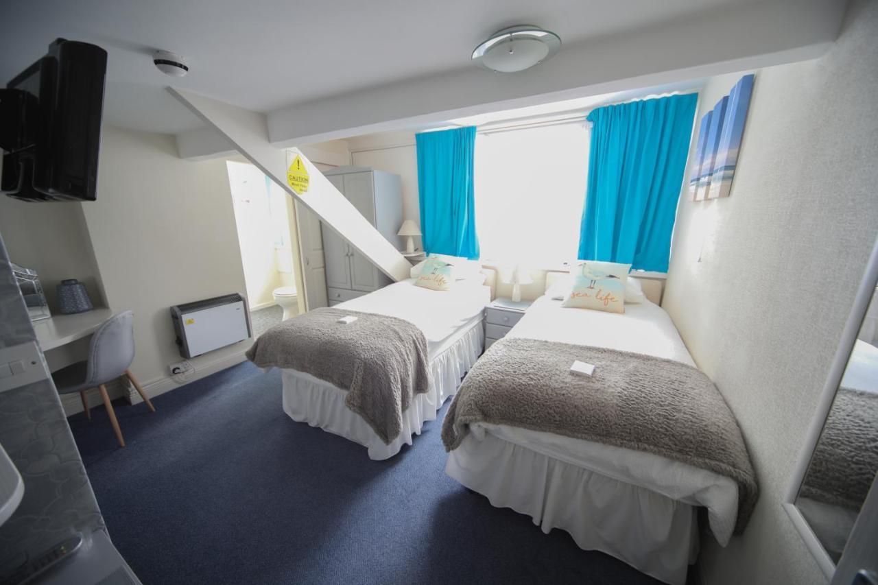 Harcourt Hotel Ilfracombe Bagian luar foto