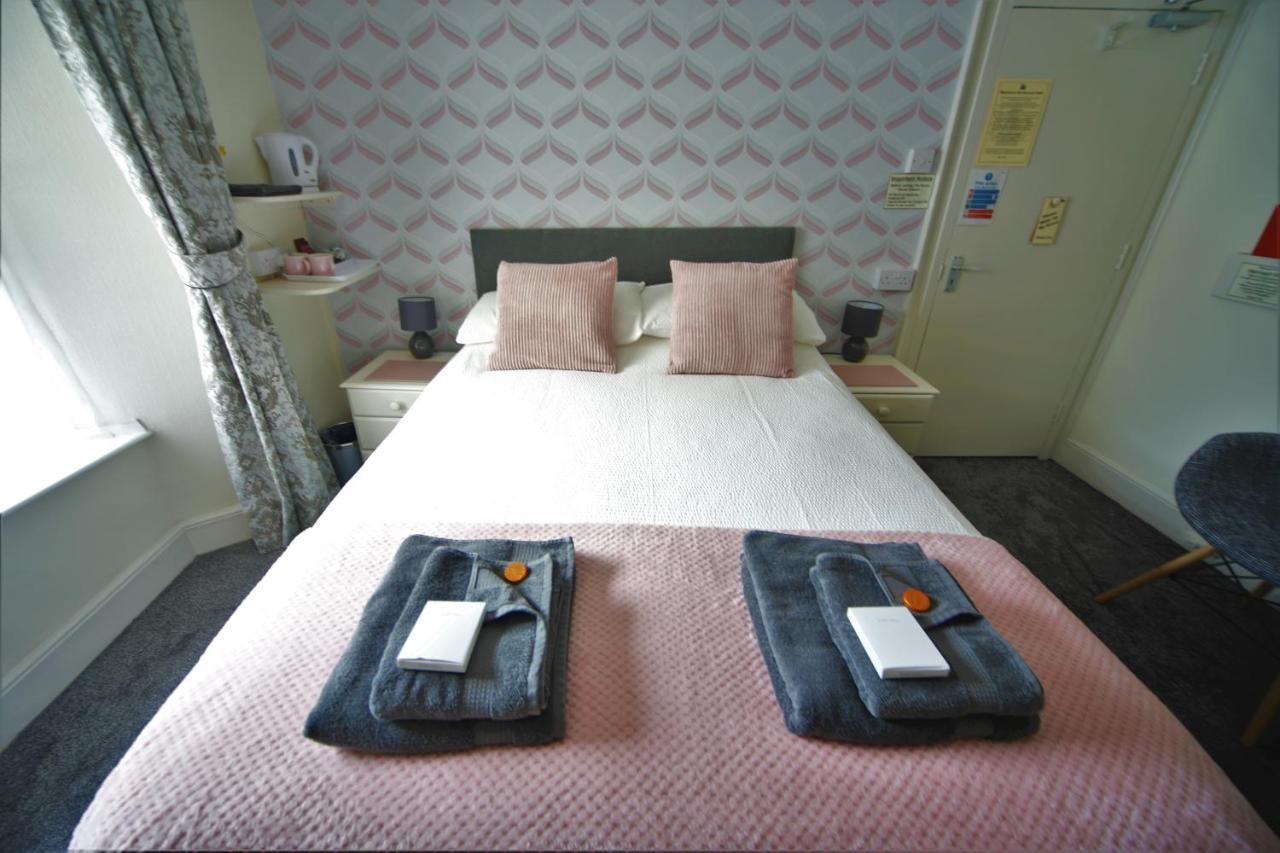 Harcourt Hotel Ilfracombe Bagian luar foto
